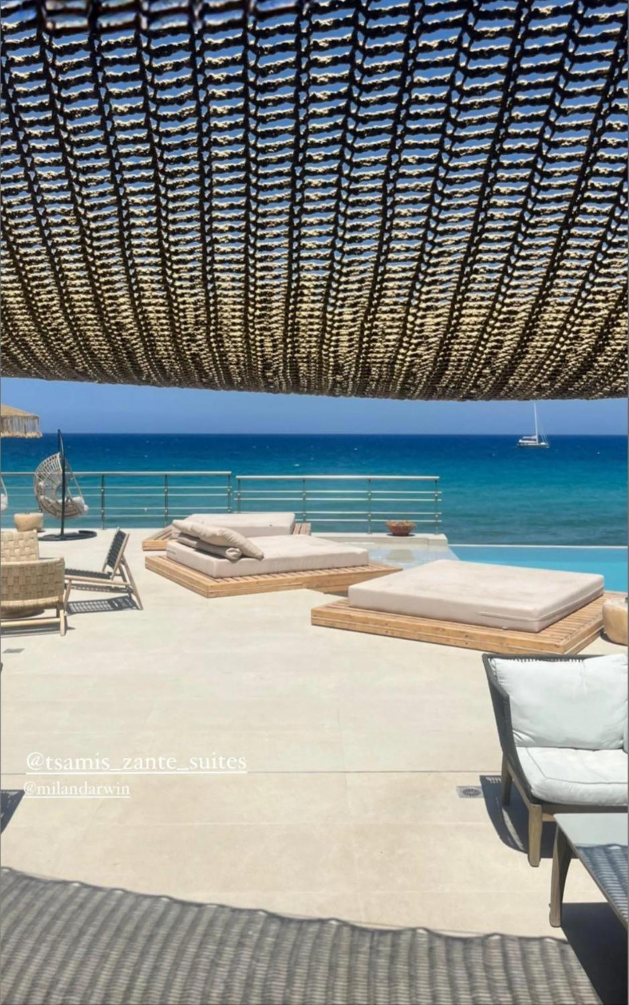 Tsamis Zante Suites (Adults Only) Psarou  Luaran gambar The beach at the hotel
