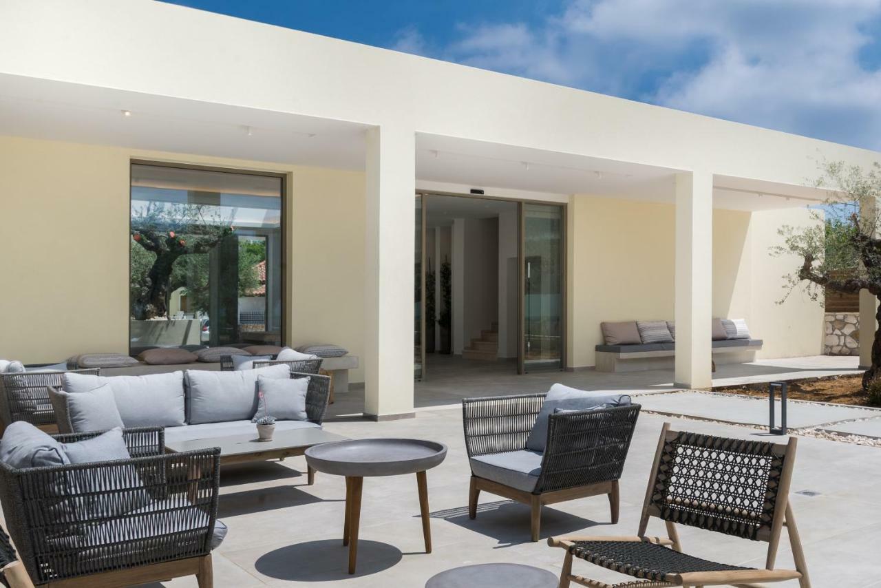 Tsamis Zante Suites (Adults Only) Psarou  Luaran gambar The Hotel's entrance